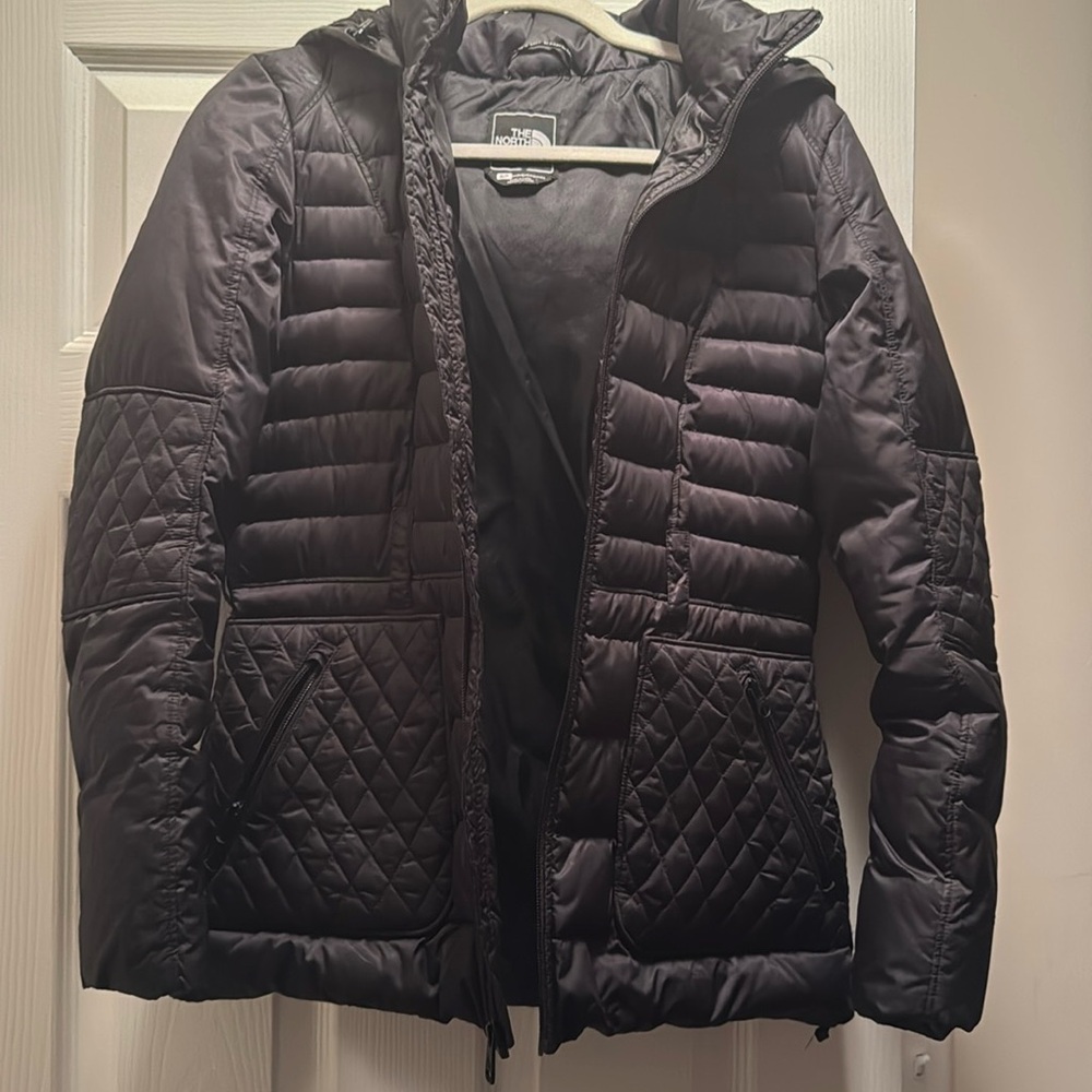 North face coat black. Size S/P. Used. Great condition.